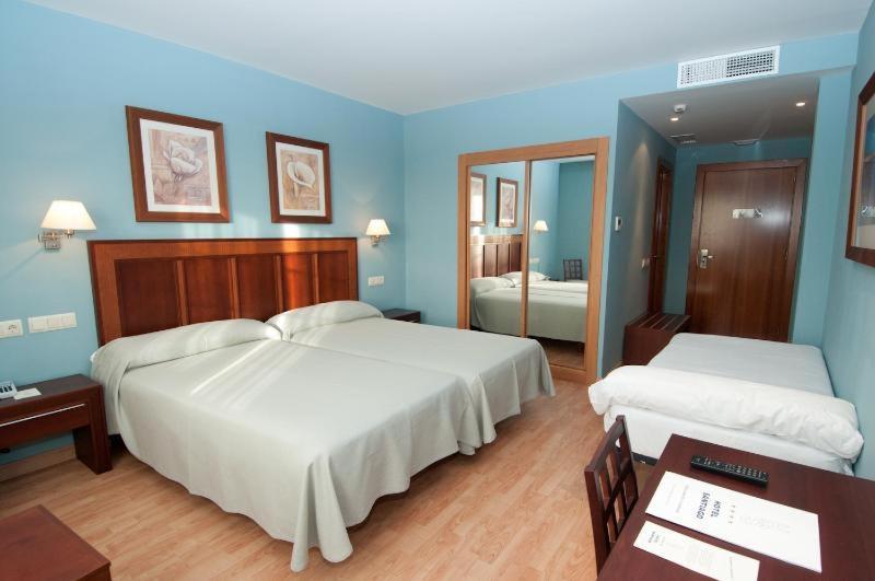 Santiago Hotel 4*